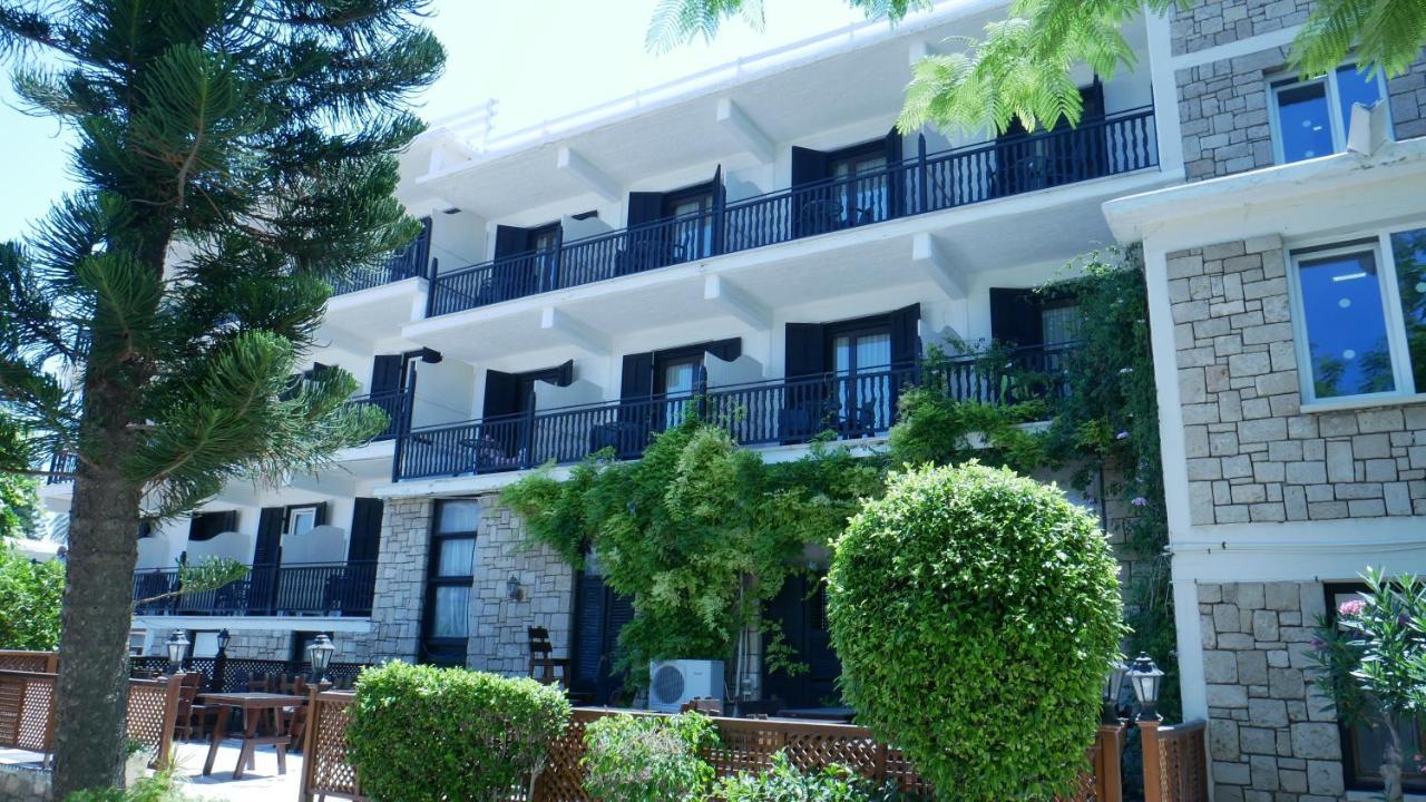 中央狄俄尼索斯酒店 Paphos 外观 照片